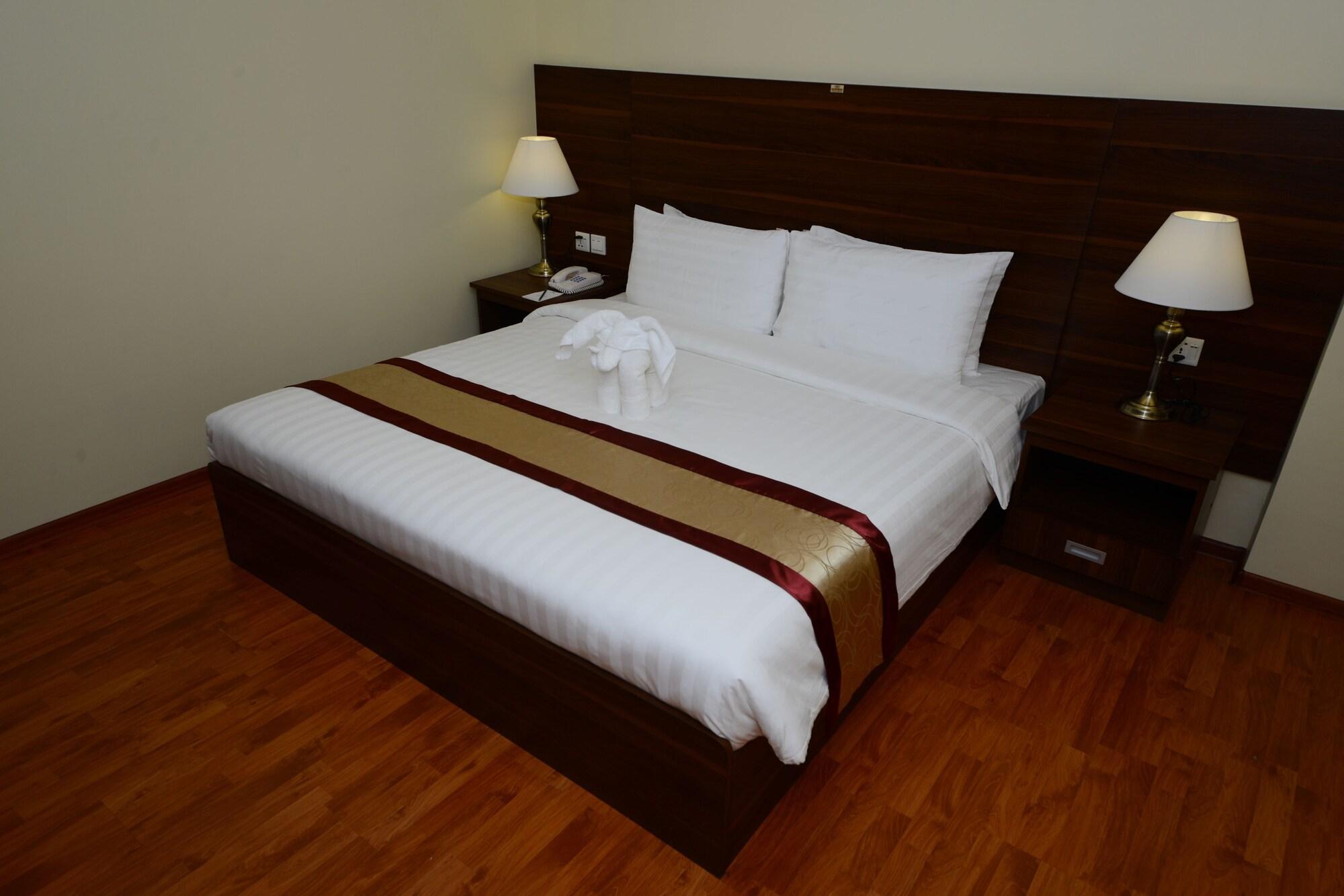 Silver Green Hotel Yangon Exterior photo