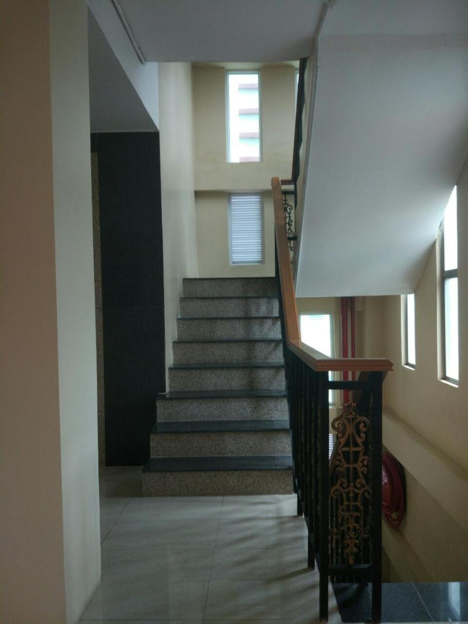 Silver Green Hotel Yangon Exterior photo